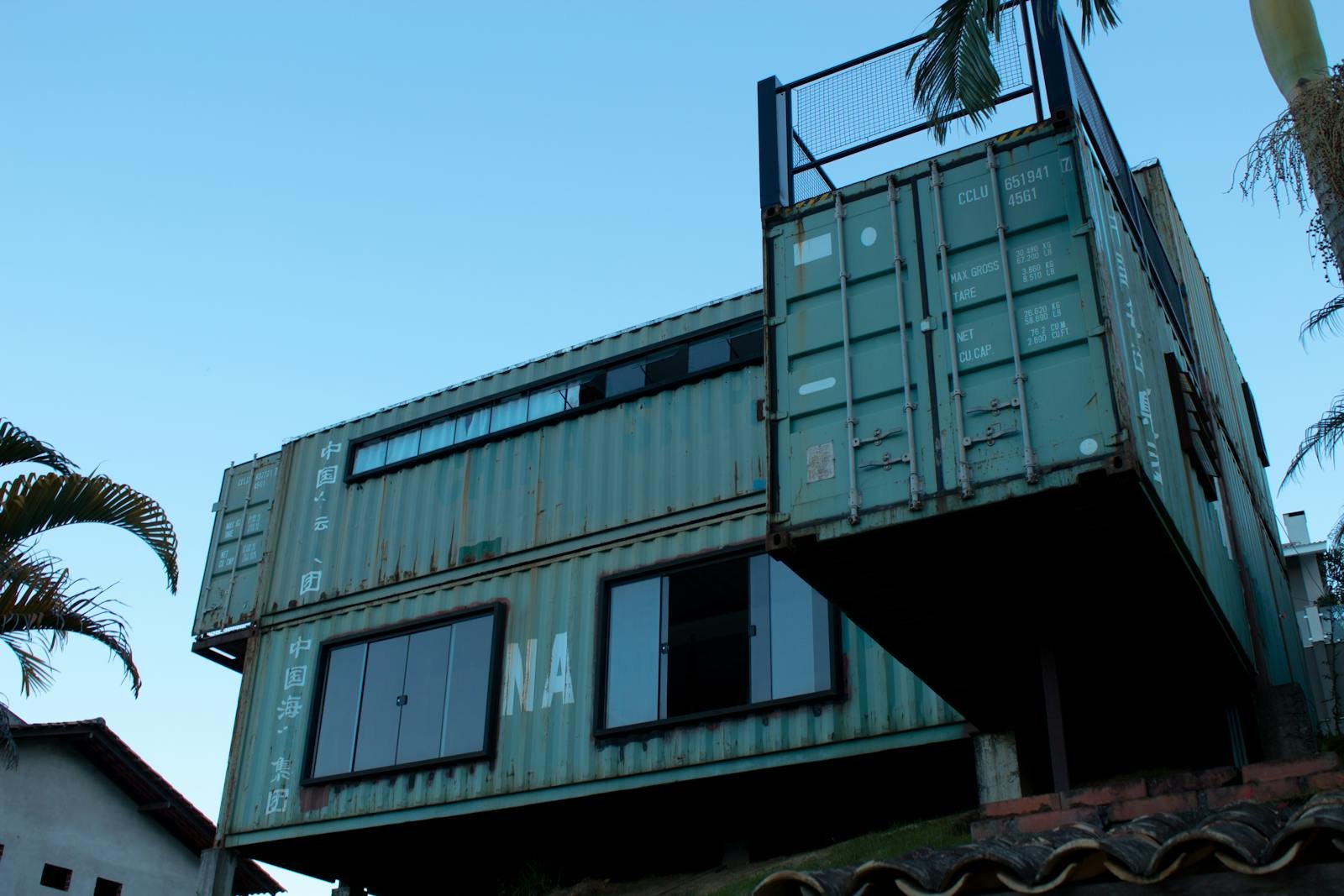 Showroom container aménagé